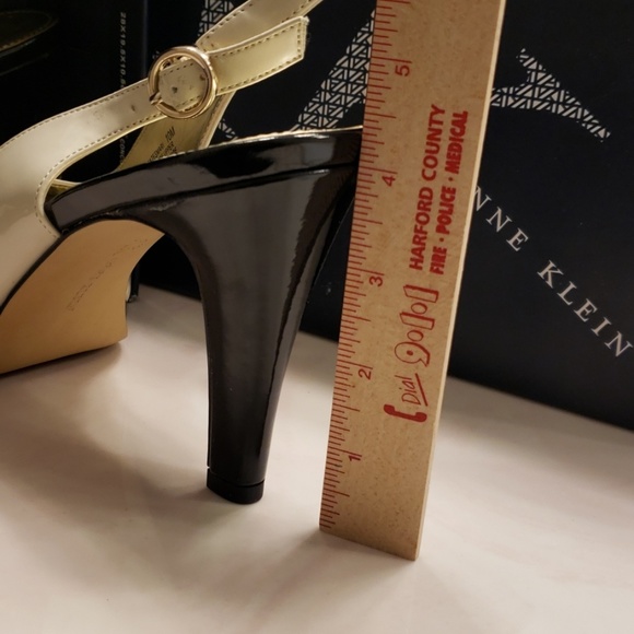 Anne Klein shoes - Picture 4 of 8